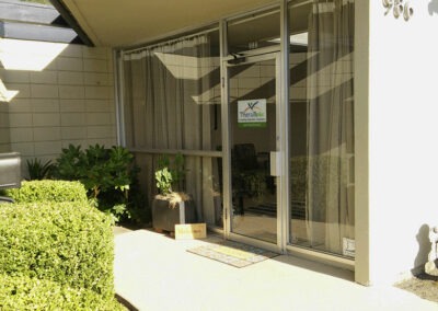Photo of entrance area to TheraThrive's office building in Lafayette, CA
